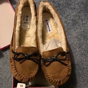 Airwalk moccasins